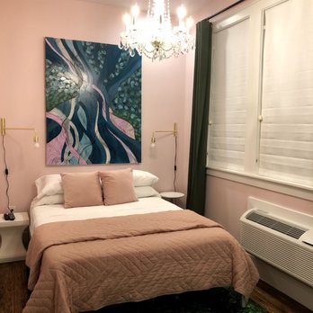Adina - 2nd bed area with it's own desk and TV as well. - Bed & Breakfast Near Me - Austin, Texas Adina - 2nd bed area with it's own desk and TV as well. - Bed & Breakfast Near Me - Austin, Texas