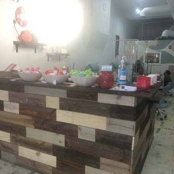 Feather Nail Bar - Check in area - Nail Salons Near Me - Avondale Estates, Georgia