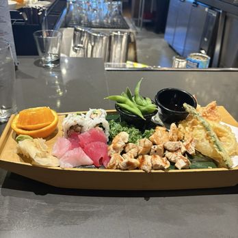 Benihana - Torrance - Lunch boat - Sushi Bars Near Me - Torrance, California