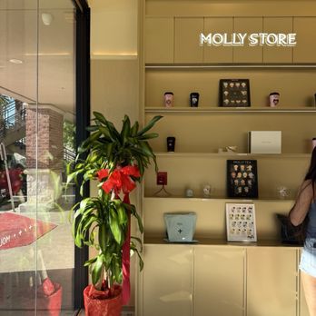 Molly Tea - Inside store - Coffee & Tea Near Me - Houston, Texas Molly Tea - Inside store - Coffee & Tea Near Me - Houston, Texas