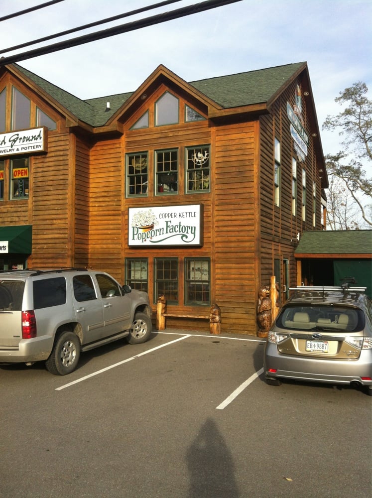 COPPER KETTLE POPCORN FACTORY 20292 Garrett Hwy, Oakland, Maryland