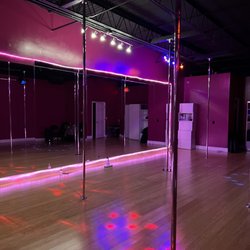Exotic Workouts - Pole party