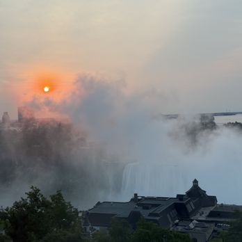 Niagara Falls Marriott Fallsview Hotel & Spa - Hotels Near Me - Niagara Falls, Ontario
