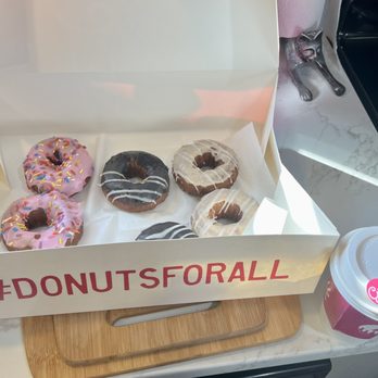 Guru Donuts - Gluten free! - Donuts Near Me - Eagle, Idaho Guru Donuts - Gluten free! - Donuts Near Me - Eagle, Idaho