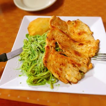 El Gordo Restaurant - Tallarin verde con pollo - Spanish Near Me - Passaic, New Jersey El Gordo Restaurant - Tallarin verde con pollo - Spanish Near Me - Passaic, New Jersey