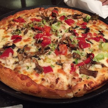 Antonia's Pizzeria - Pizzaaaaa - Pizza Near Me - Freeport, Maine