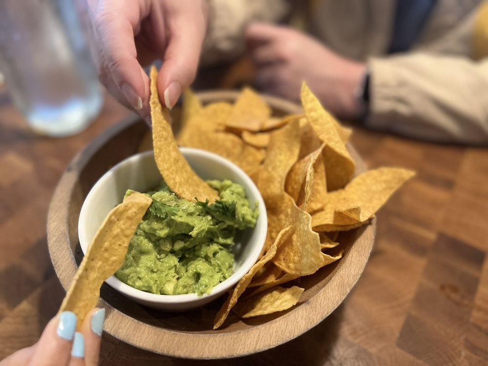 Cowiche Canyon Kitchen & Icehouse Bar