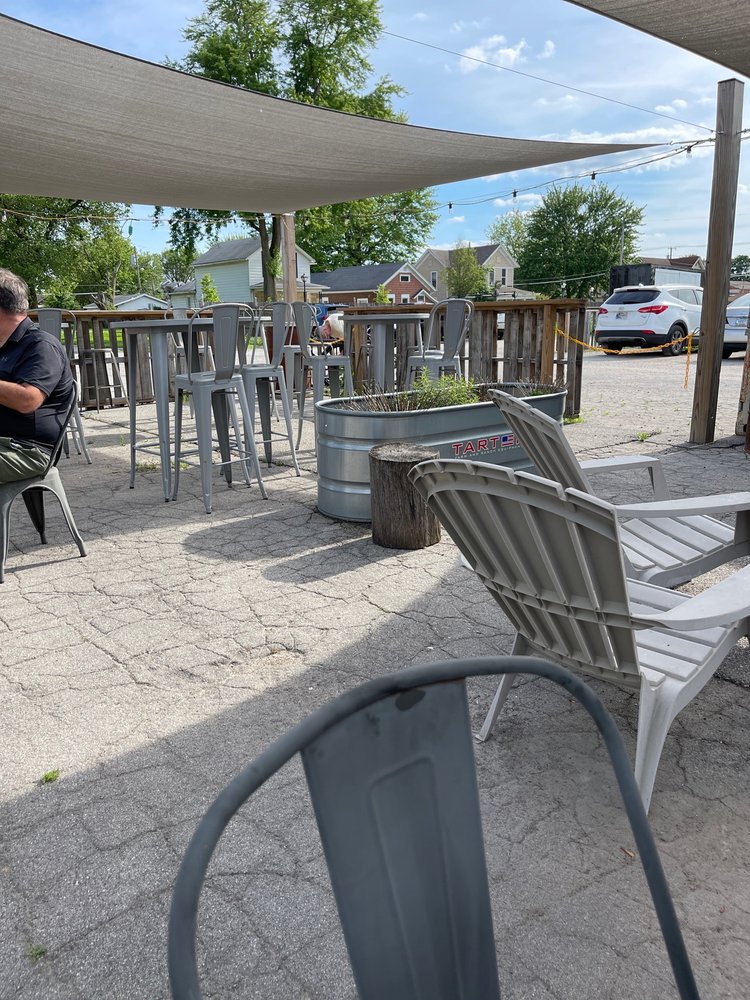 Hop River Brewing Company