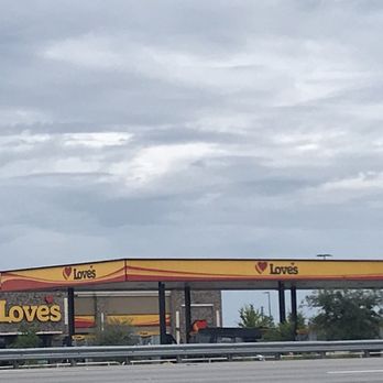 Love's Travel Stop - Establishment before entering - Gas Stations Near Me - Davenport, Florida Love's Travel Stop - Establishment before entering - Gas Stations Near Me - Davenport, Florida