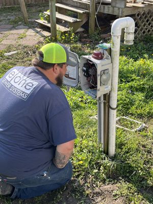 Sewage Pump Repair - Covalen is proud of our tradition of providing excellent service to homeowners, municipalities, and commercial & industrial customers across our territories. With more than 25 years of experience, we build long-lasting relationships with our customers through our winning spirit and commitment to 100% satisfaction.
