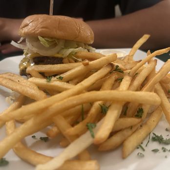 Mel's Drive-In - Diners Near Me - San Francisco, California Mel's Drive-In - Diners Near Me - San Francisco, California
