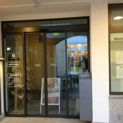 Stadtverwaltung Wolfratshausen Wertstoffhof - Eingang zur Verwaltung vom Rathaushof her
