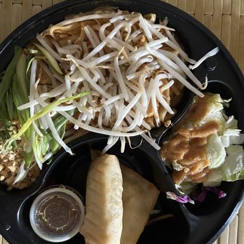 Corner Thai Kitchen - Chicken Pad Thai lunch special to go! - Thai Near Me - San Diego, California