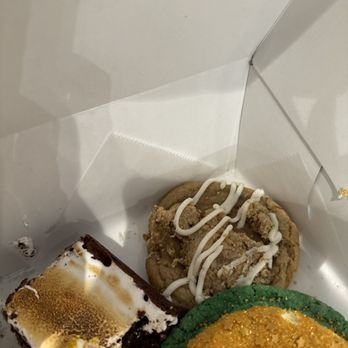 The Batchmaker - Good cookies - Bakeries Near Me - Charlotte, North Carolina