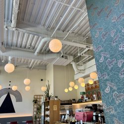 Broadcast Coffee - Inside decor