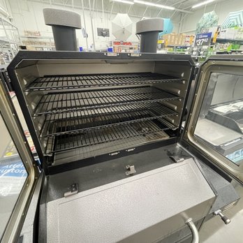 Walmart Supercenter - Showing that I was really there and not a "paid," competitor talking trash about their...trash. I'm a real legitimate customer. - Grocery Near Me - Henderson, Nevada Walmart Supercenter - Showing that I was really there and not a "paid," competitor talking trash about their...trash. I'm a real legitimate customer. - Grocery Near Me - Henderson, Nevada