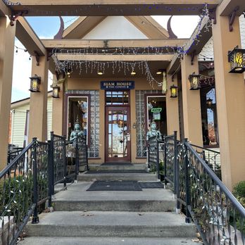 Siam House - Thai Near Me - Bloomington, Indiana