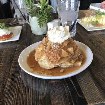 CRAFTkitchen - CRAFT Benedict, Apple Cobbler Pancakes, Carnitas Omelet - New American Near Me - Henderson, Nevada CRAFTkitchen - CRAFT Benedict, Apple Cobbler Pancakes, Carnitas Omelet - New American Near Me - Henderson, Nevada