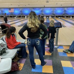 Lauderdale Lanes - Family fun
