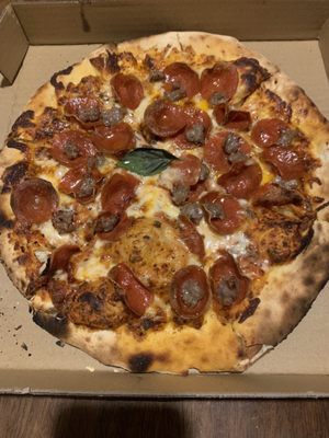 Hugo's Pizza by null