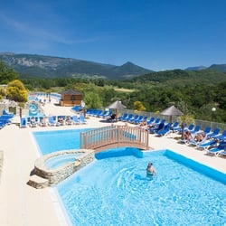Yelloh! Village - Camping les Bois du Chatelas - Notre zone aquatique