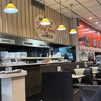 Henry's Confectionary - Diners Near Me - Glen Cove, New York Henry's Confectionary - Diners Near Me - Glen Cove, New York