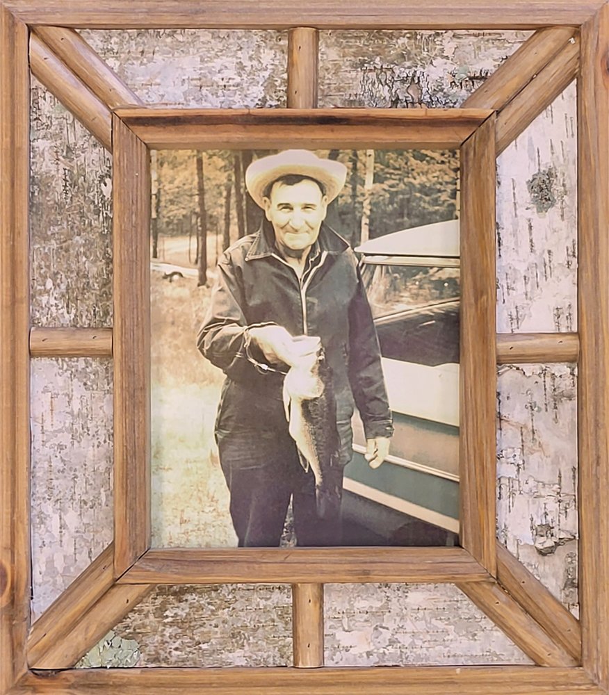 FRAMES TO YOU 50 Photos 324 5th Ave SE, Osseo, Minnesota Framing