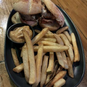Saints Pizza Pub & Sky Bar - Italian Roast Beef Sandwich - Sports Bars Near Me - St. Matthews, Kentucky Saints Pizza Pub & Sky Bar - Italian Roast Beef Sandwich - Sports Bars Near Me - St. Matthews, Kentucky