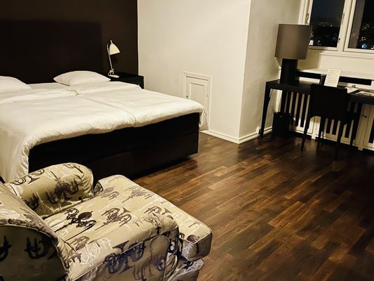 First Hotel Grand by null