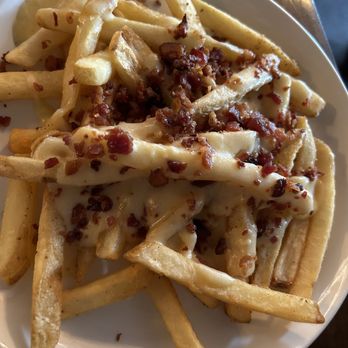 Stilt House - Cheese Fries - Gastropubs Near Me - Cedarburg, Wisconsin