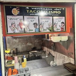 Sr. Taco Grill - Funny decor