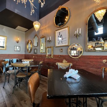 Kid Cashew - View of the indoor dining area. - Tapas/Small Plates Near Me - Sandy Springs, Georgia Kid Cashew - View of the indoor dining area. - Tapas/Small Plates Near Me - Sandy Springs, Georgia