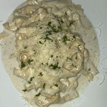 Mangia - fettuccini alfredo - Italian Near Me - Winchester, Virginia