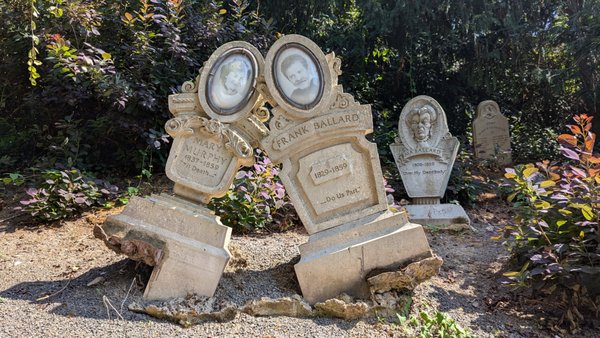 Phantom Manor by null