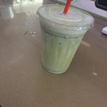 Pick&Sip - Matcha latte with vanilla cold foam - Acai Bowls Near Me - San Lorenzo, California Pick&Sip - Matcha latte with vanilla cold foam - Acai Bowls Near Me - San Lorenzo, California