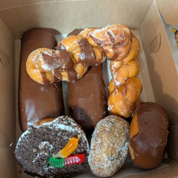 YoYo Donuts - A random assortment of donuts! - Donuts Near Me - Minnetonka, Minnesota YoYo Donuts - A random assortment of donuts! - Donuts Near Me - Minnetonka, Minnesota