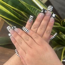 Luminous Nails