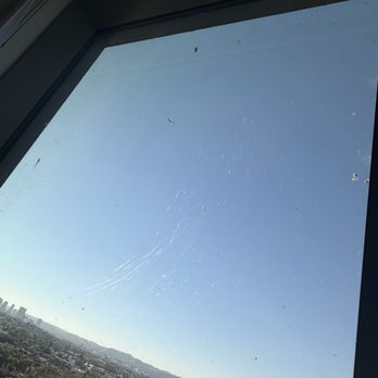 Habitat Residences - Dirty bedroom window - Apartments Near Me - Los Angeles, California Habitat Residences - Dirty bedroom window - Apartments Near Me - Los Angeles, California