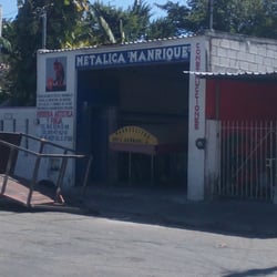 Metálica Manrique - Fachada.