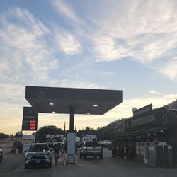 Squaw Valley Trading Center - Gas station