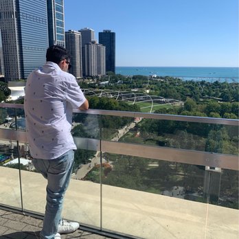 Cindy's Rooftop - Outdoor terrace - New American Near Me - Chicago, Illinois