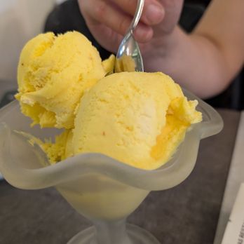 Yas Restaurant - Bastani or Vanilla Ice-cream - Persian/Iranian Near Me - San Jose, California Yas Restaurant - Bastani or Vanilla Ice-cream - Persian/Iranian Near Me - San Jose, California
