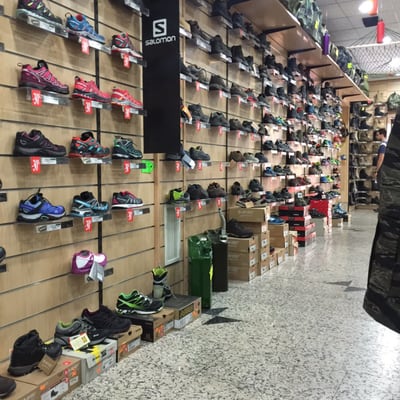 Ranger Outdoor Gear Calle De La Ribera De Curtidores 21 Lavapiés Y Embajadores Madrid Spain Phone Number Yelp