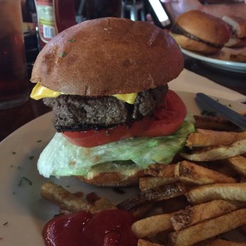 The Roaming Gnome Pub & Eatery - HUGE fresh, hand-patted 80/20 BCB Burger. SO good! - Pubs Near Me - Sevierville, Tennessee The Roaming Gnome Pub & Eatery - HUGE fresh, hand-patted 80/20 BCB Burger. SO good! - Pubs Near Me - Sevierville, Tennessee