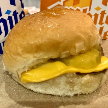 White Castle - 01.18.20 signature beef slider - Fast Food Near Me - Las Vegas, Nevada