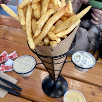Bol de Mélange - Belgian Frites - Salad Near Me - Reno, Nevada