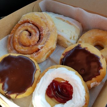 Amons Sugar Shack - Custard filled, honeybun, cheese danish, glaze, fluff filled, jelly - Bakeries Near Me - Somerset, Kentucky