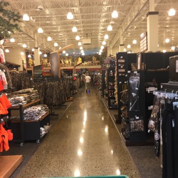 Cabela's - Cabela's of Hudson / Berlin -- Highland Commons : 44 Highland Commons W, Hudson / Berlin        Interior - Guns & Ammo Near Me - Berlin, Massachusetts