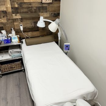 Nature Acupuncture & Herb Clinic - i love wood style - Acupuncture Near Me - Pasadena, California Nature Acupuncture & Herb Clinic - i love wood style - Acupuncture Near Me - Pasadena, California