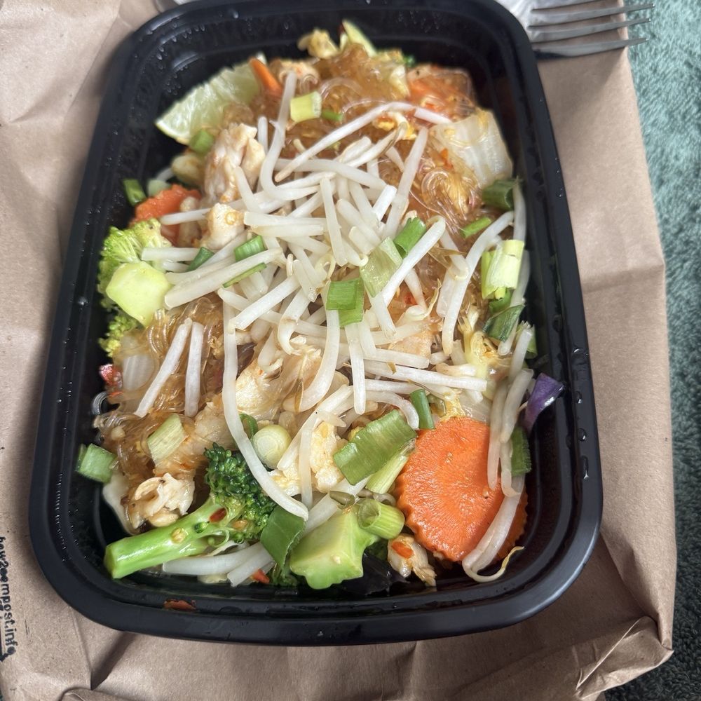 Chaiyo Thai Food Truck - Glass noodles - Food Trucks Near Me - Eugene, Oregon